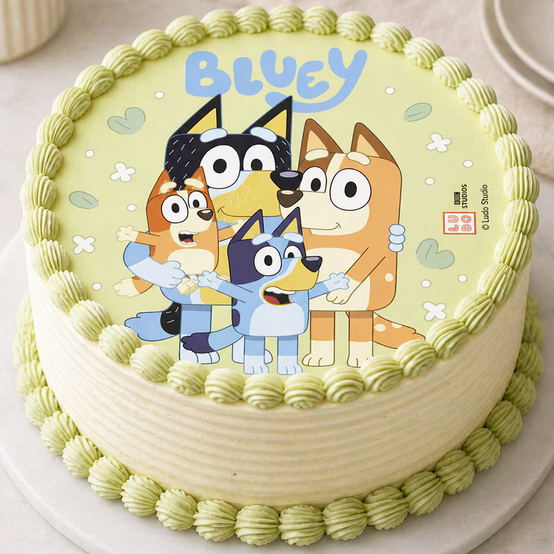 https://www.bursdagskongen.com/pub_docs/files/bluey_cake.jpg