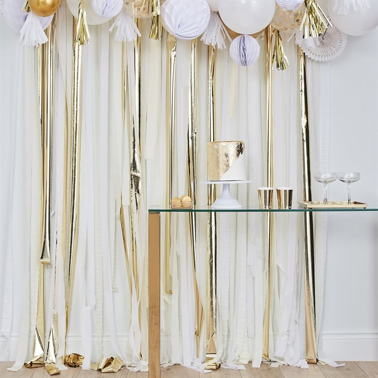 Product Image for Backdrop frynsegardin i gullfolie/hvit