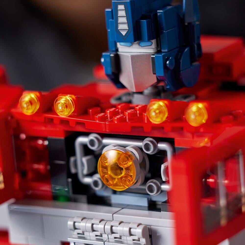 LEGO Icons - Optimus Prime 18+