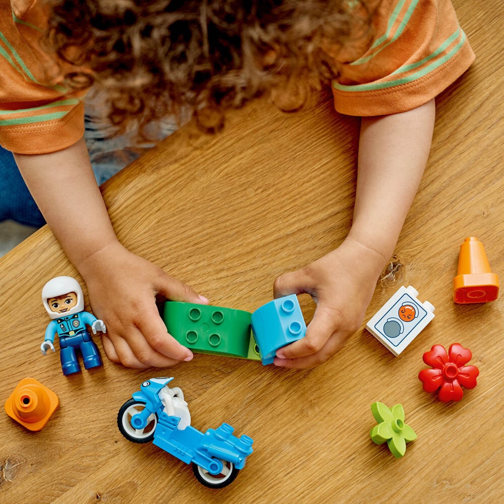 LEGO Duplo - Blå politimotorsykkel 2+