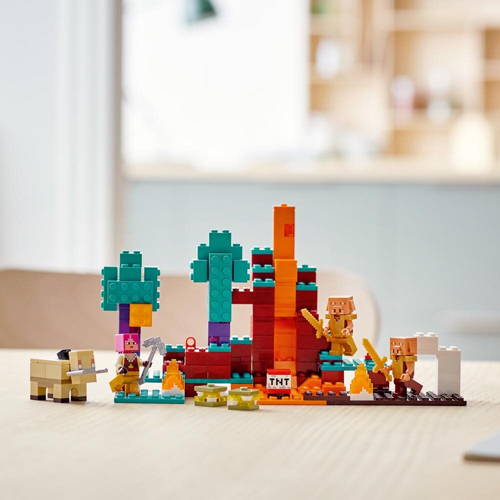 LEGO Minecraft, Den vindskjeve skogen 8+