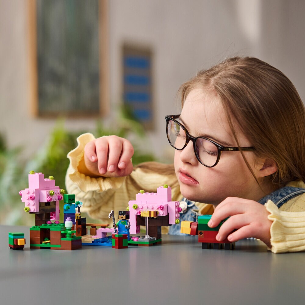 LEGO Minecraft - Hage med kirsebærtrær 8+