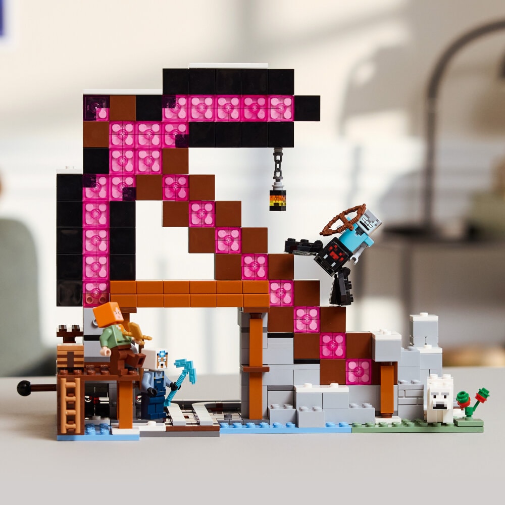 LEGO Minecraft - Hakkegruven 8+