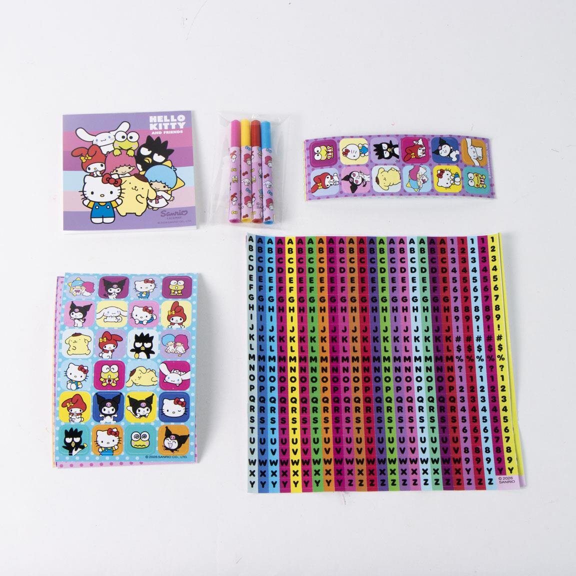 Hello Kitty Klistremerke- & Malesett 1000 deler