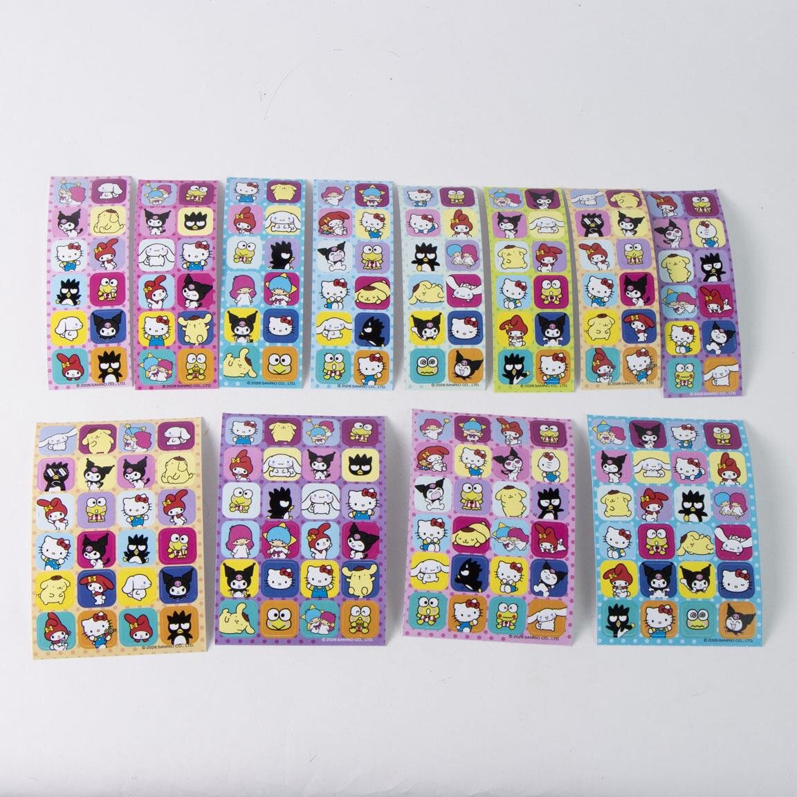 Hello Kitty Klistremerke- & Malesett 1000 deler