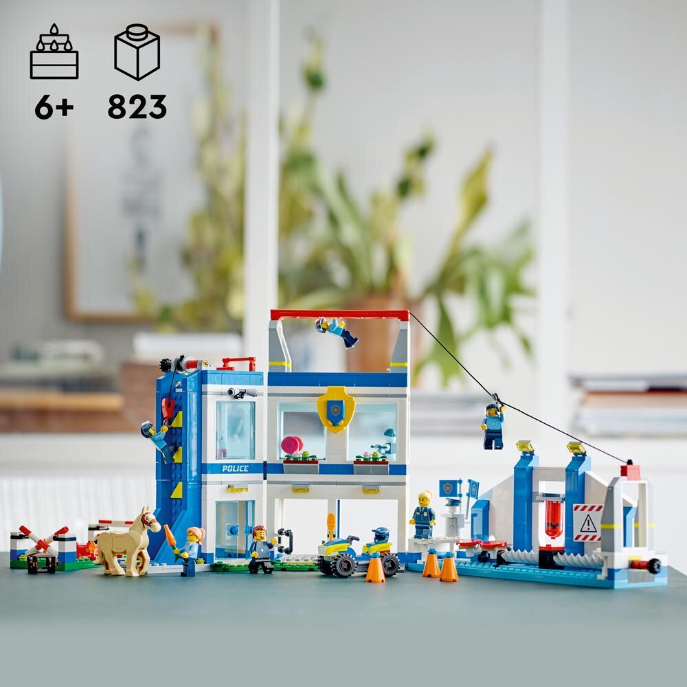 LEGO City - Politiakademiet 6+