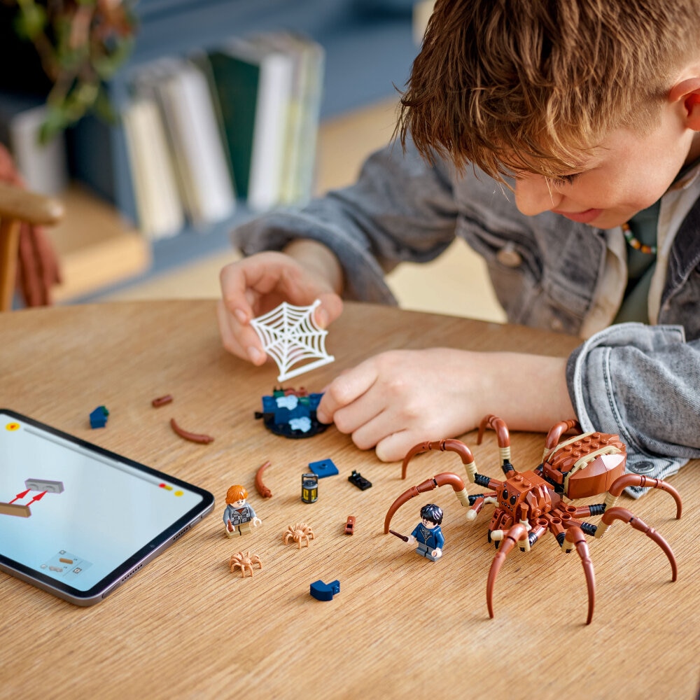 LEGO Harry Potter - Argarapp i Den forbudte skogen 7+