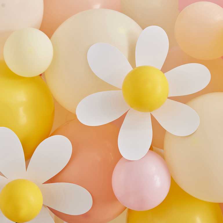 DIY Deluxe Ballongbue - Pastell med blomster og streamers