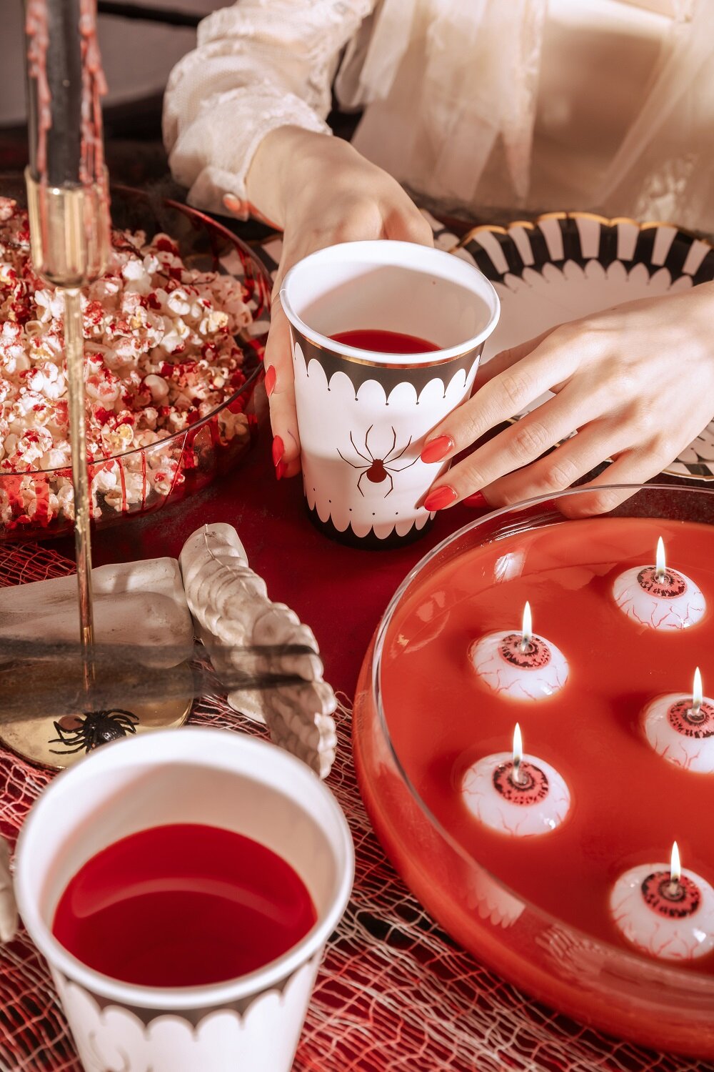 Halloween-kopper med gullfarget edderkopp 6 stk