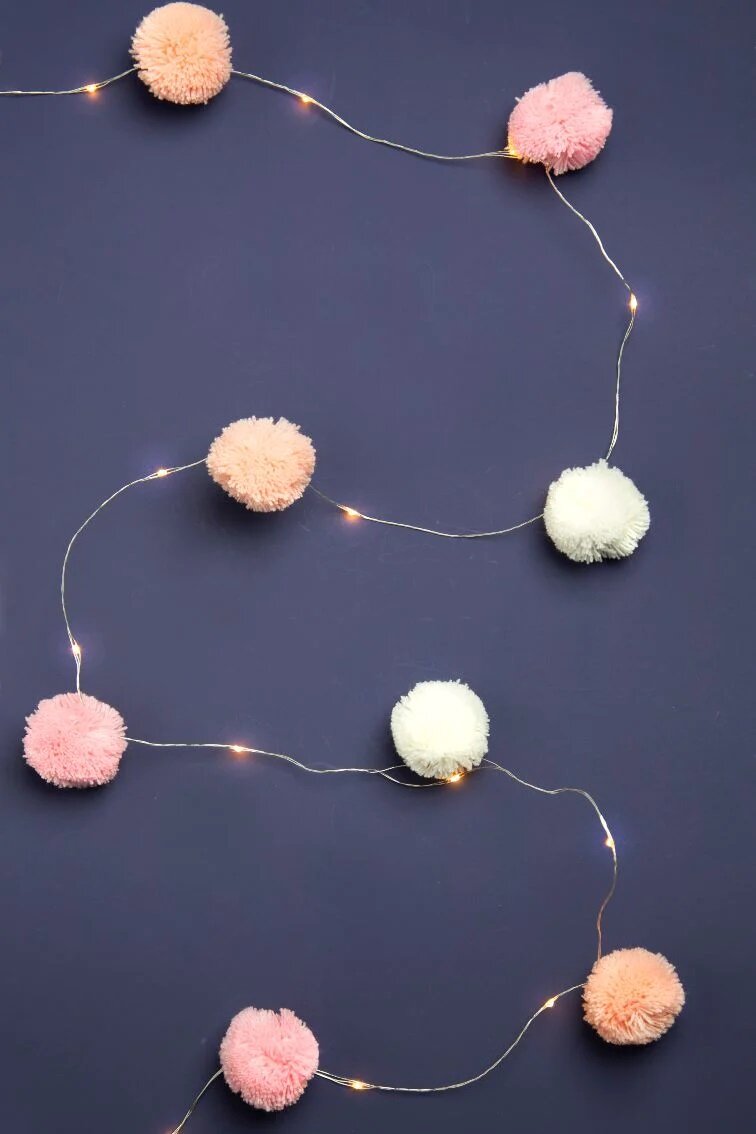 LED Lysslynge - Rosa Pom Pom 2 meter