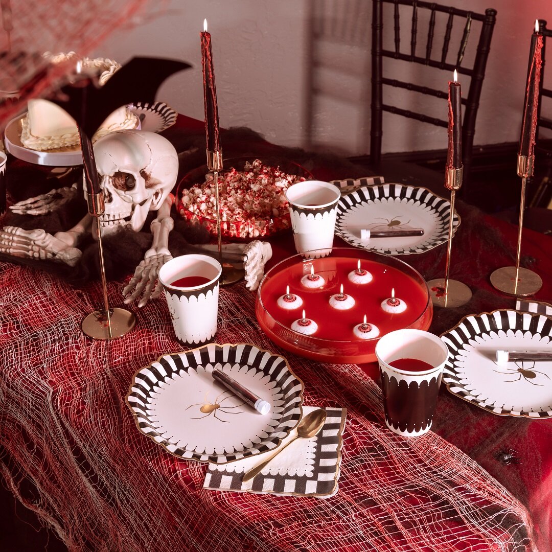 Halloween-servietter med gullkant 12 stk.