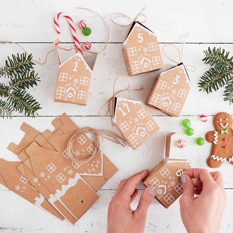 DIY Adventskalender - Pepperkakehus i papp